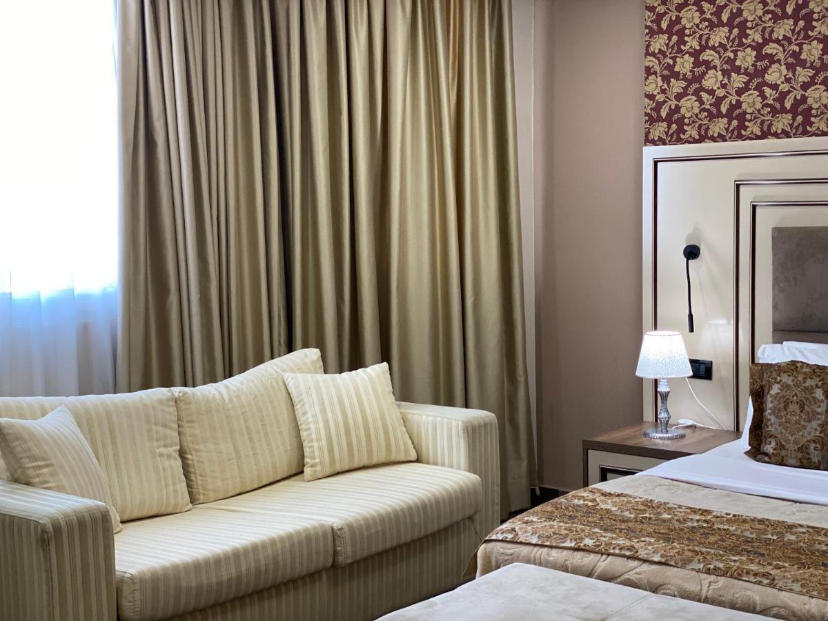 Hotel Deluxe 4*
