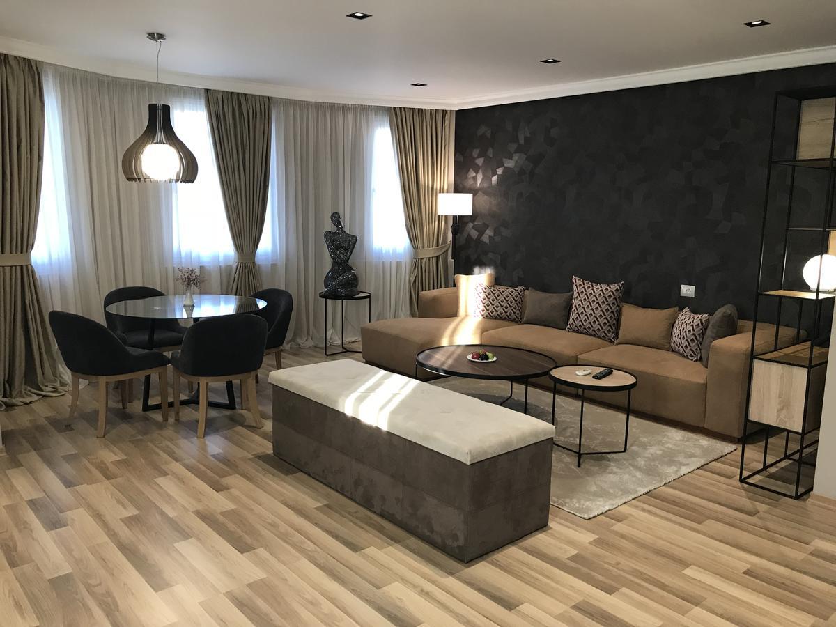 Deluxe Hotel Tirana